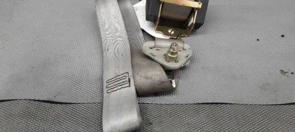 Renault Twingo I Rear seatbelt 425531D
