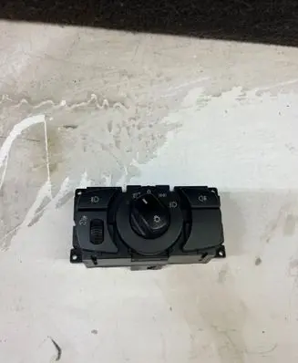 Light switch
