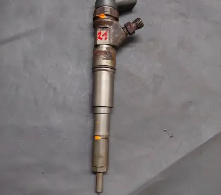 BMW 5 E60 E61 Fuel injector 0445110209 7794435