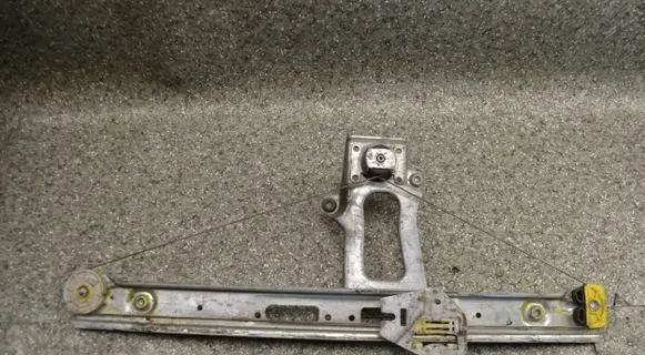 BMW 3 E46 Rear door manual window regulator 7011206