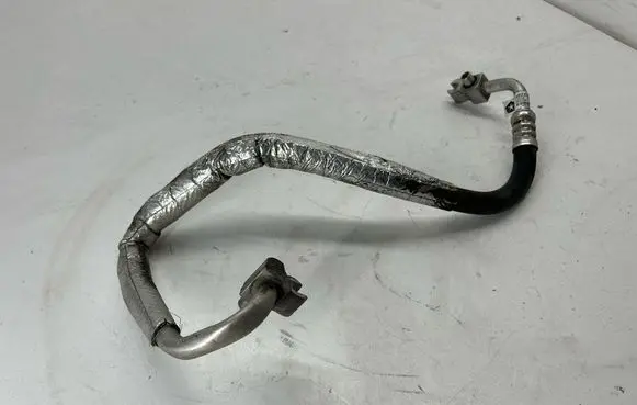 Chrysler Pacifica Air conditioning (A/C) pipe/hose 68227756AB