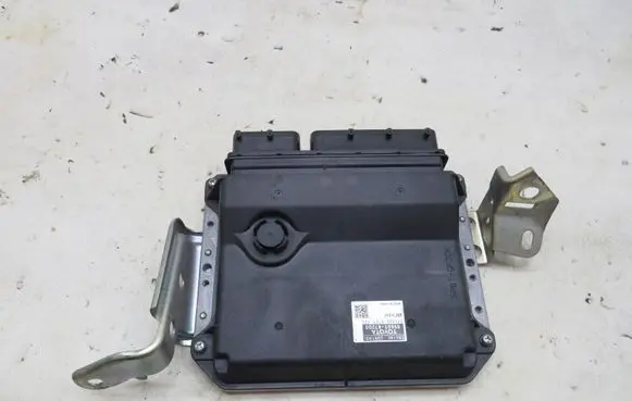 Toyota Prius (XW30) Engine control unit/module ECU 8966147200