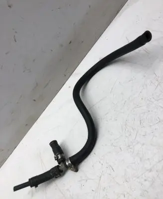 Coolant pipe/hose