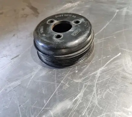 Land Rover Discovery 4 - LR4 Water pump pulley 9H228610AA