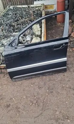 Volvo XC70 Front door
