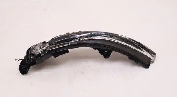 Volvo XC40 Mirror indicator light acm6790