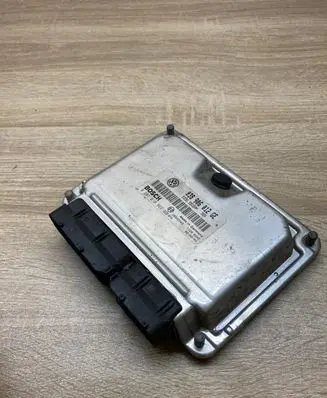 Skoda Fabia Mk1 (6Y) Engine control unit/module ECU 038906012GE 0281010862