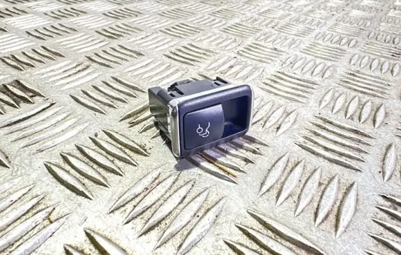 Tailgate opening switch
