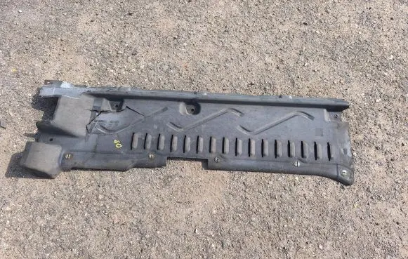 Volkswagen Multivan T5 Side bottom protection 7H0825210D