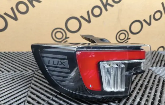 Opel Mokka B Rear/tail lights 9833721880