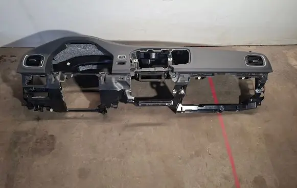 Volvo V60 Dashboard 30791695 8635956 616289100C