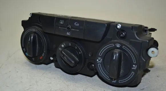 Skoda Octavia Mk2 (1Z) Climate control unit 