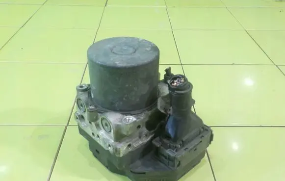 Mazda 6 ABS Pump 1330000961