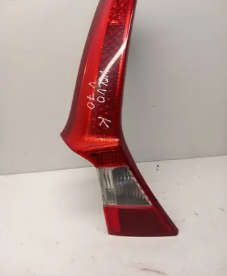 Volvo V70 Tailgate rear/tail lights