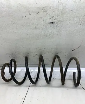 Volkswagen Golf IV Rear coil spring