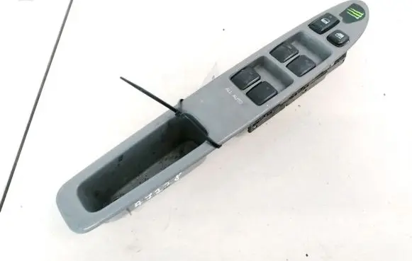 Toyota Avensis Verso Electric window control switch 8404044030 84040-44030