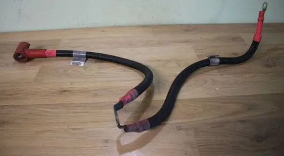 BMW 5 E39 Positive cable (battery) 2247942