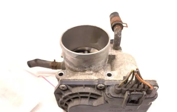 Hyundai ix35 Engine shut-off valve 351002B300