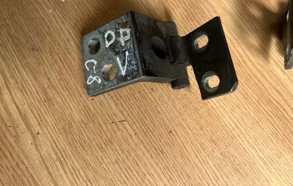 Citroen C8 Front door upper hinge
