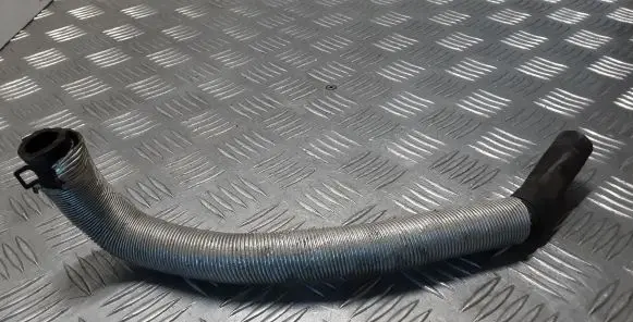 Nissan Navara D23 Engine coolant pipe/hose