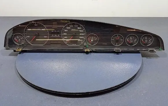 Audi A6 S6 C4 4A Speedometer (instrument cluster) 4A1919033H