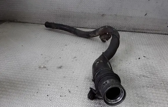 Saab 9-3 Ver2 Fuel tank filler neck pipe 
