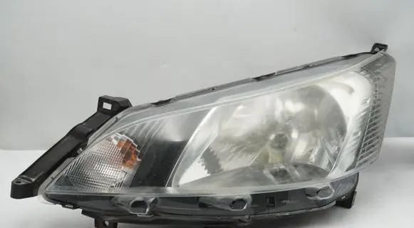 Nissan NV200 Headlight/headlamp 26060BJ10A