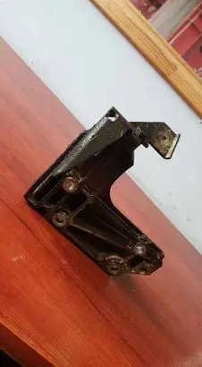 BMW 3 E46 A/C compressor mount bracket 1439241