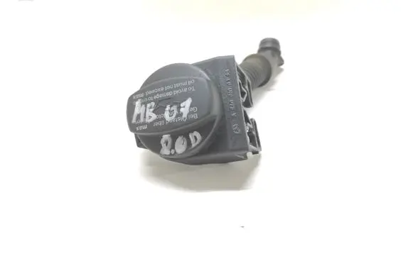 Mercedes-Benz A W169 Oil fill pipe A6400100369