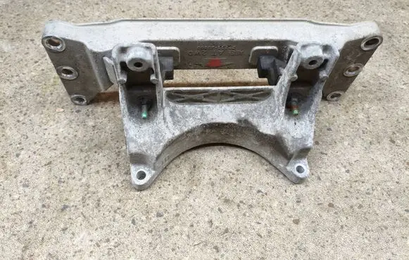 KIA Stinger Gearbox mount 21735J5200 AT297