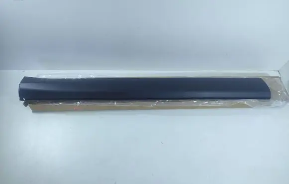Mitsubishi Outlander IV Front door trim (molding) 5727A555