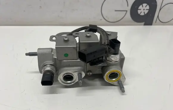Volvo C40 Air conditioning (A/C) expansion valve 