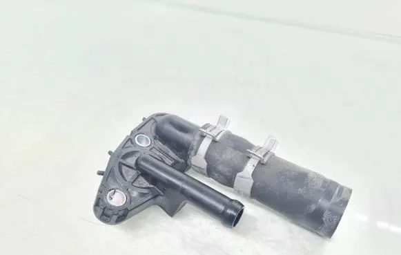Toyota GT 86 Engine coolant pipe/hose 3Z0UNF1