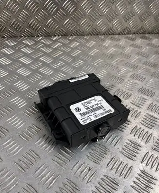 Volkswagen Touareg II Gearbox control unit/module 0C8927750H