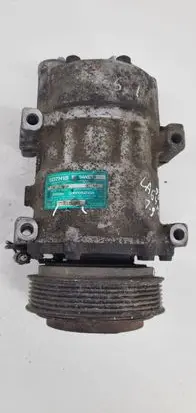 Renault Laguna I Air conditioning (A/C) compressor (pump) 7700111289