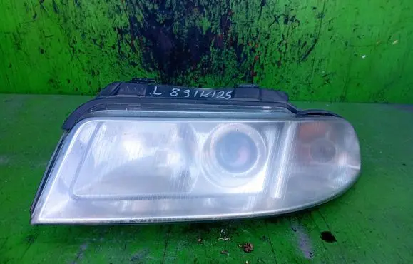 Audi A4 S4 B5 8D Headlight/headlamp 8D0941003AK