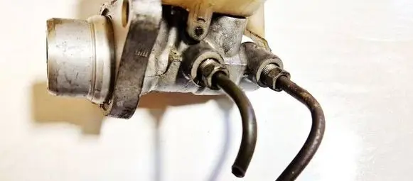 Master brake cylinder