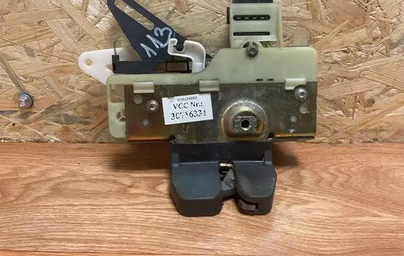 Tailgate/trunk/boot lock/catch/latch