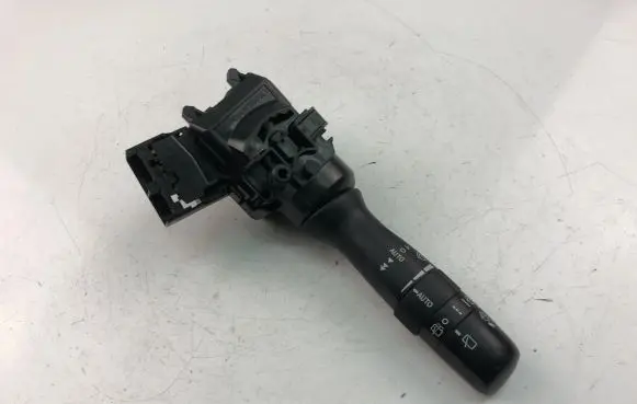Toyota Yaris Indicator stalk 17F144