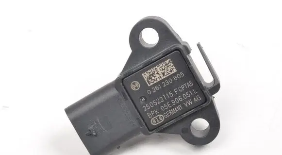 Skoda Fabia Mk4 (6VA) Air pressure sensor 0261230605
