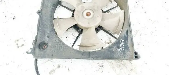 Honda Insight Radiator cooling fan shroud 