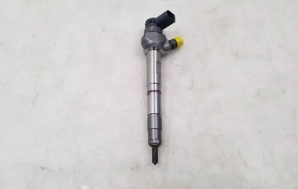 Skoda Kodiaq Fuel injector 04L130277AE