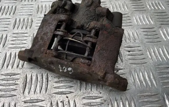 Peugeot 607 Rear brake caliper