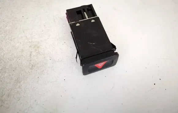 Volkswagen Golf IV Hazard light switch 1j0953235a