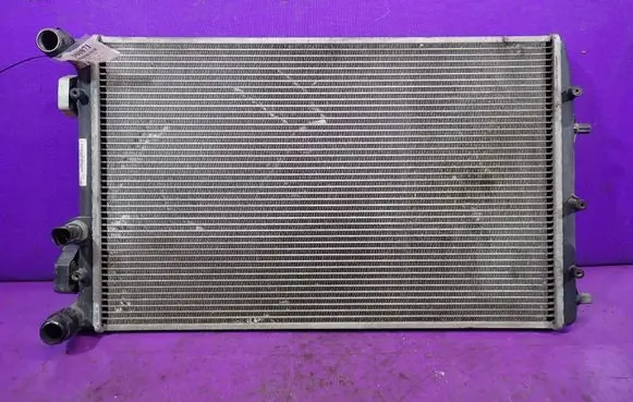 Skoda Fabia Mk2 (5J) Coolant radiator 