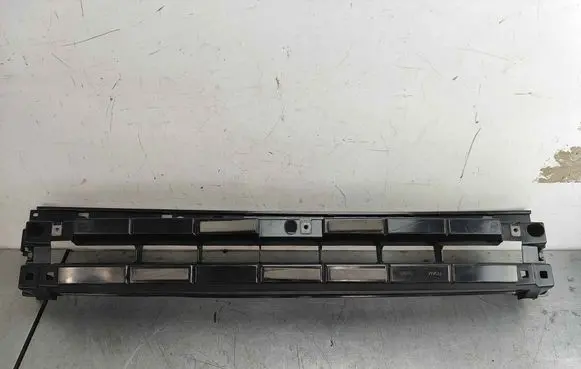 Land Rover Defender Front bumper mounting bracket LR132640