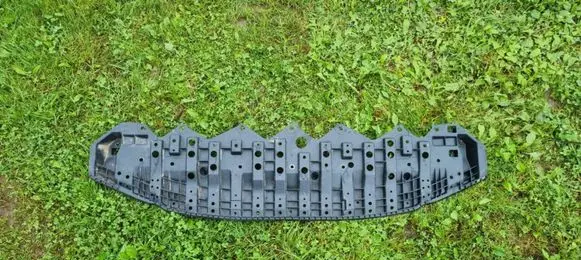 Toyota Yaris Front bumper lip 108063A0