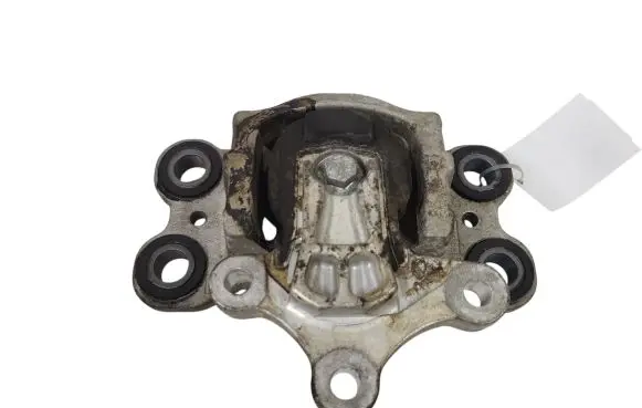 Volvo S60 Engine mount bracket 31262710
