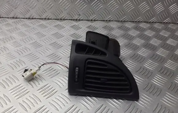 Citroen C5 Dashboard air vent grill cover trim 963261657