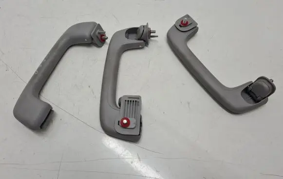 Hyundai i20 (GB IB) A set of handles for the ceiling 
